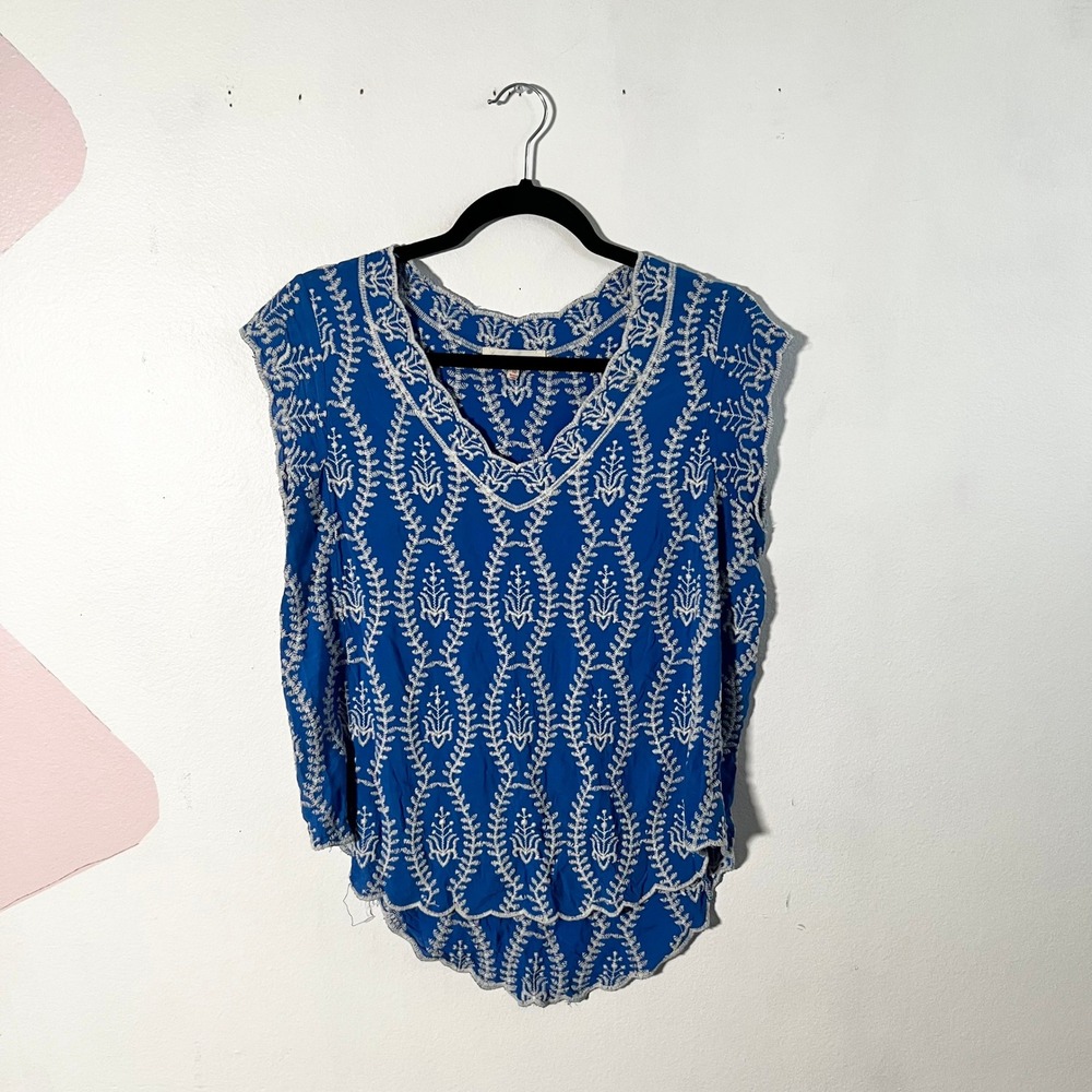 Anthropologie Solitaire Peasant Top Medium Blue Floral Embroidered Boho